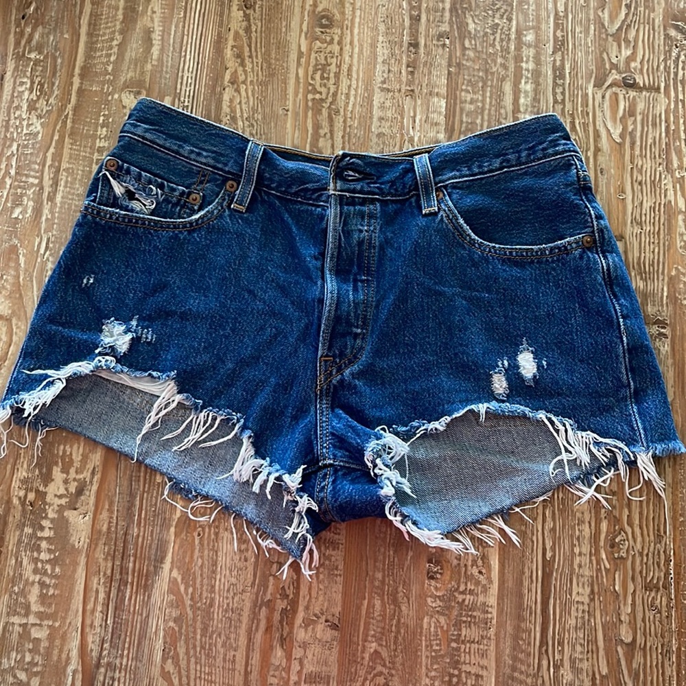 Levis cutoff Jean shorts.  Great condition.